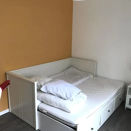 Triplex à 100m De La