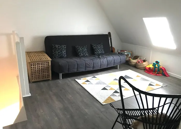 Triplex A 100m De La *